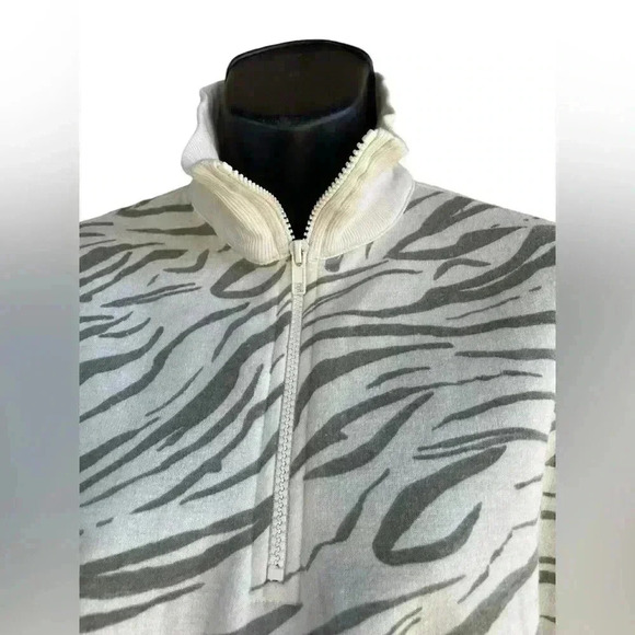 Oli Viv women’s Long Sleeve half zip Pullover Sweatshirt cream green sz L used - Picture 2 of 4